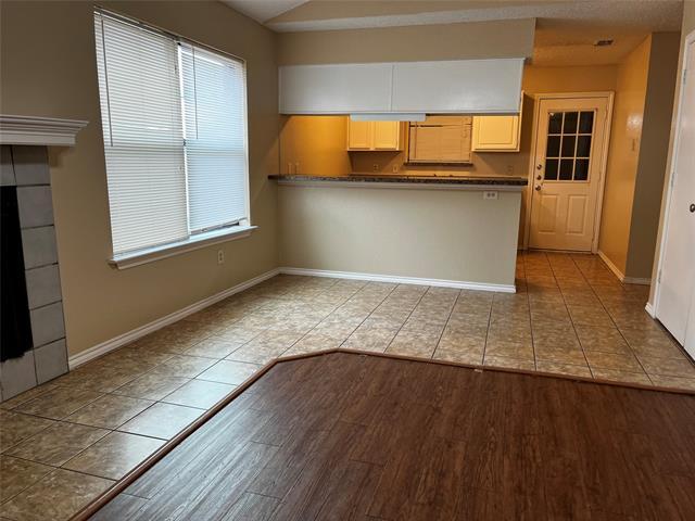 Foto del edificio - 305 Bryant Ln