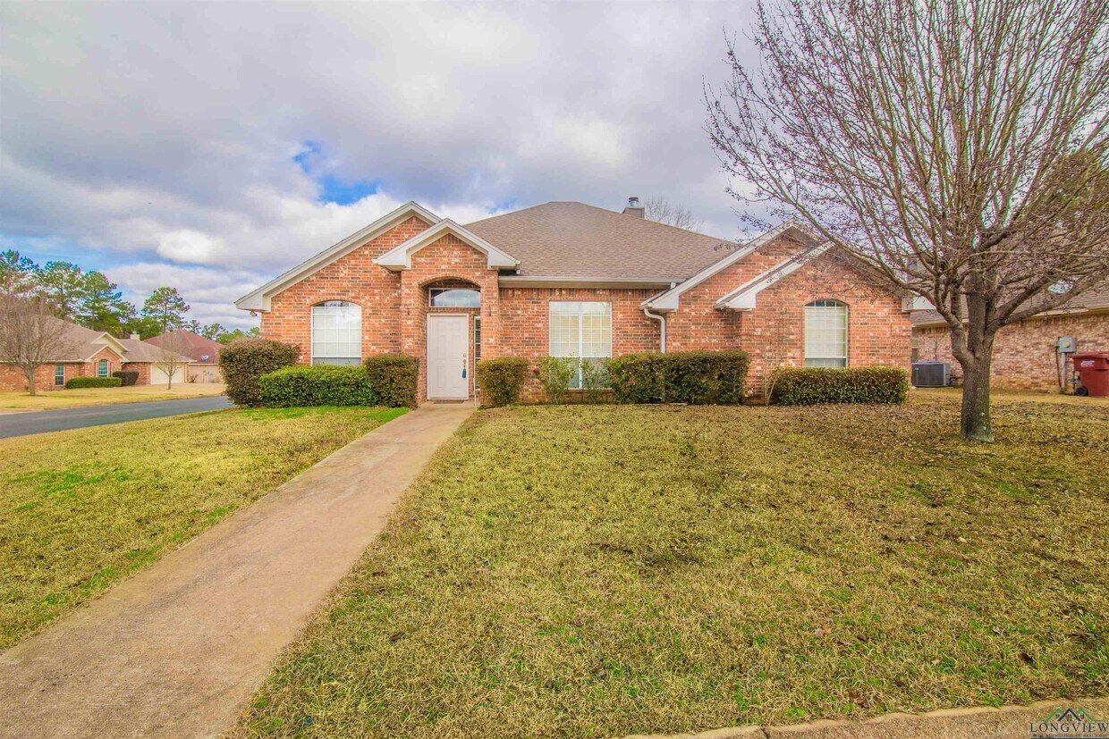 112 Goldeneye Lane, Hallsville, TX 75650 House Rental in Hallsville