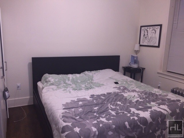Building Photo - Great One Bedroom in Woodside, NY