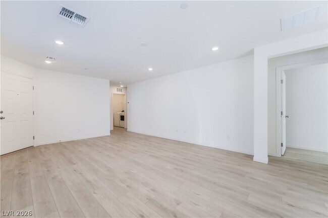 Foto del edificio - 3911 Riley Rose Ave