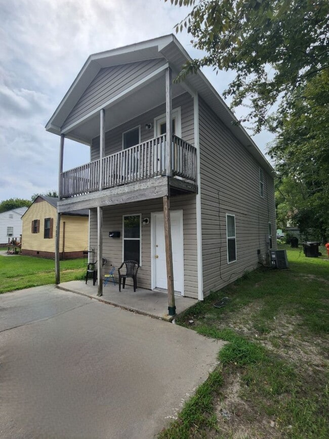 Building Photo - 505 Dunstan Ln