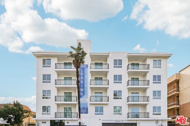 Foto del edificio - 14606 Sylvan St