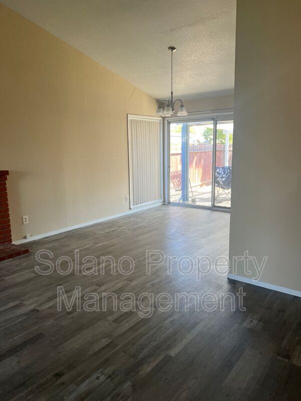 Foto del edificio - 300 Kendrick Ln