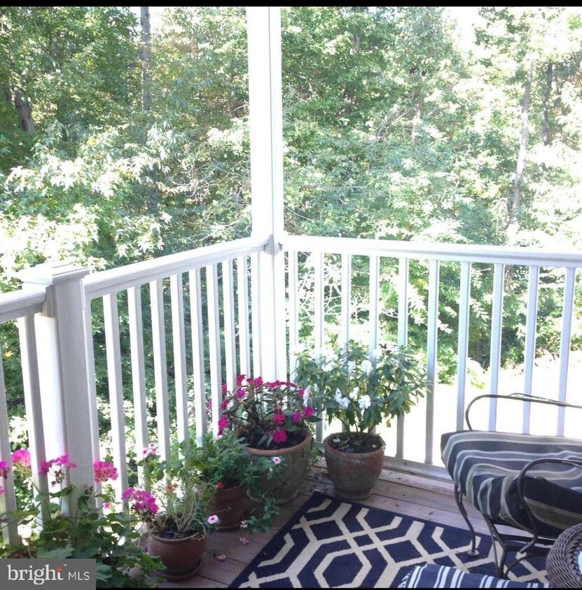 909 Woodbridge Ct Unit 2G, Edgewood, MD 21040 Condo for Rent in Edgewood, MD