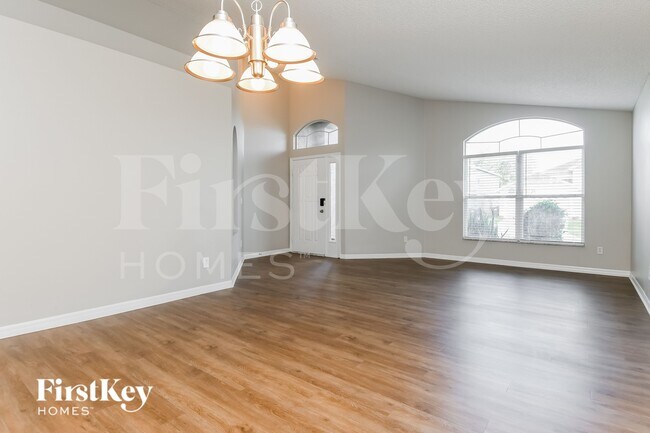 Foto del edificio - 13521 Fordwell Dr