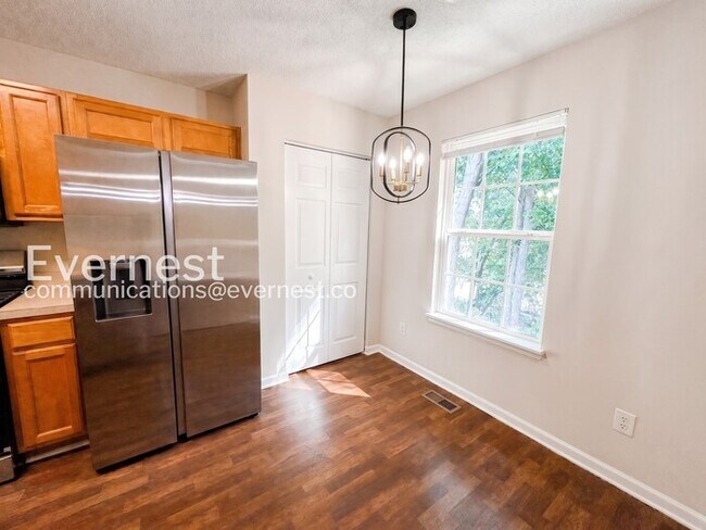 Foto del edificio - 2929 Edgefield Ct SW