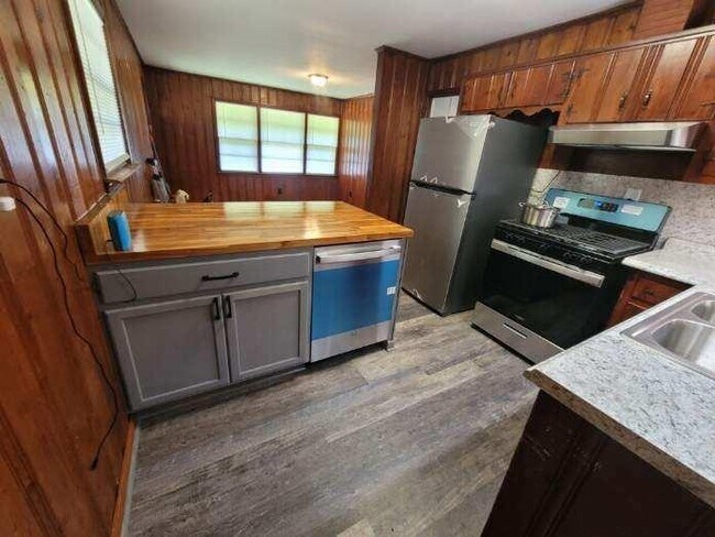 Building Photo - 2855 Harlan Dr