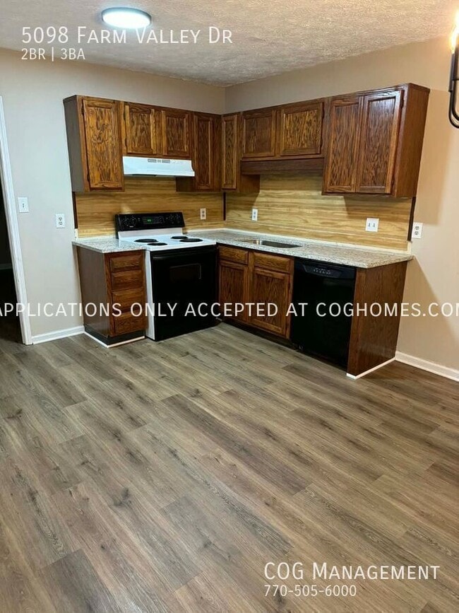 Building Photo - 5098 Farm Valley Dr NE