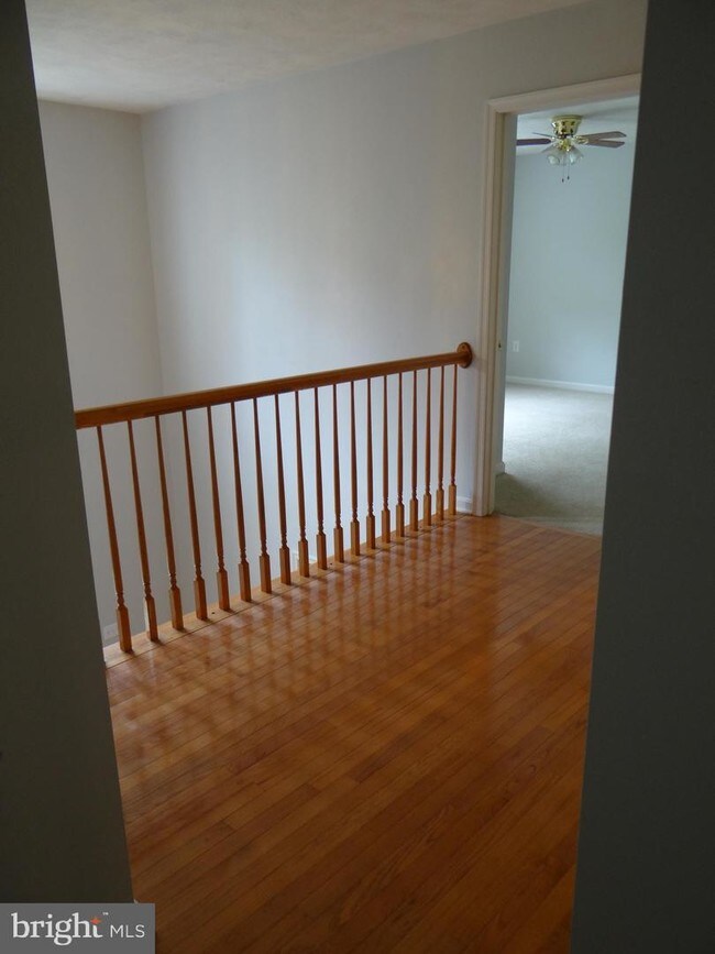 Building Photo - 8266 Reagan Dr
