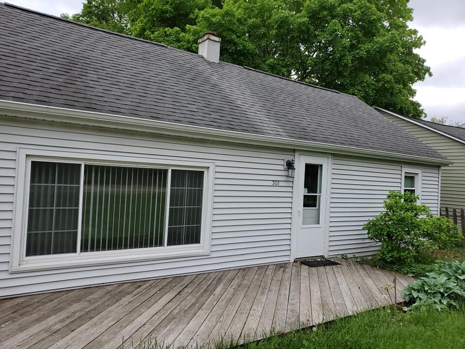 Primary Photo - 301 Cherry Ln
