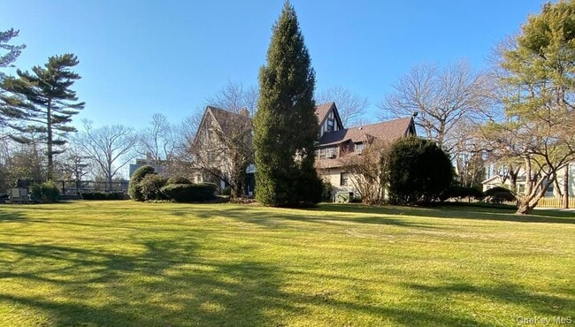 Foto del edificio - 940 Smith Ln