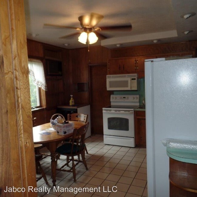 515517 Valentine St, Bellefonte, PA 16823 Condo for Rent in