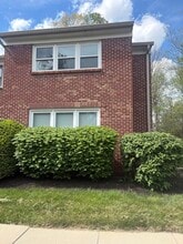 Building Photo - 9110 Dominion Cir