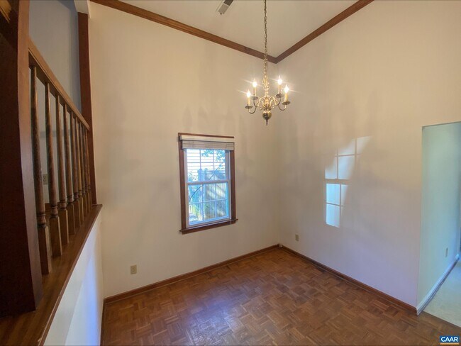 Building Photo - 931 Huntwood Ln