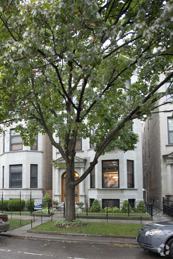 Foto principal - 1514 W Wilson Ave