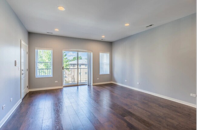 Foto del edificio - 2957 N Harlem Ave