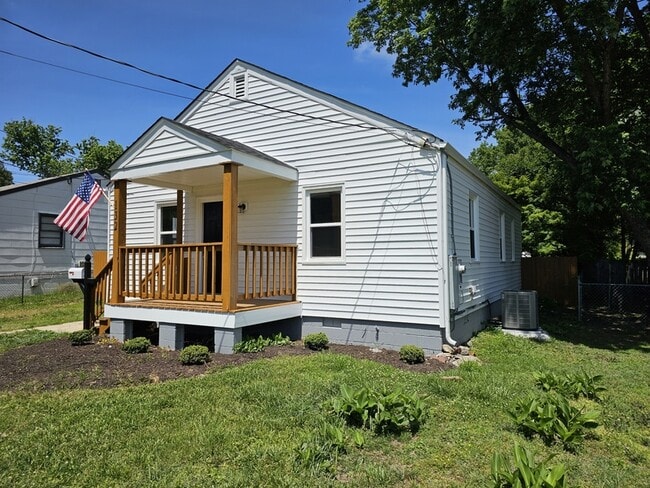 Building Photo - 132 N Beech Ave