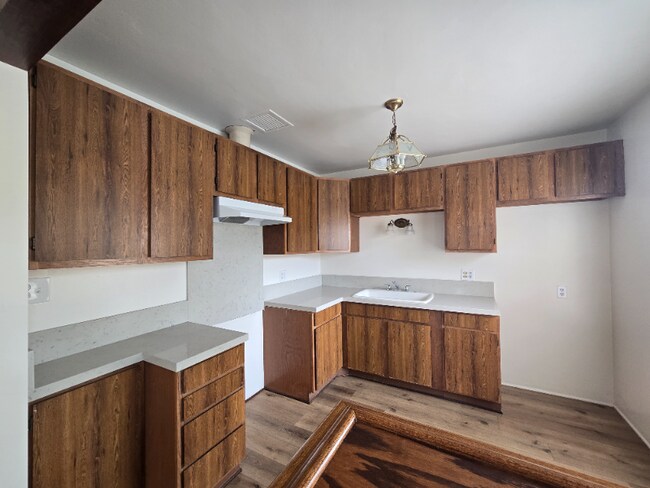 Foto del edificio - 7246 Allott Ave