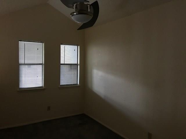 Foto del edificio - 2500 Burleson Rd