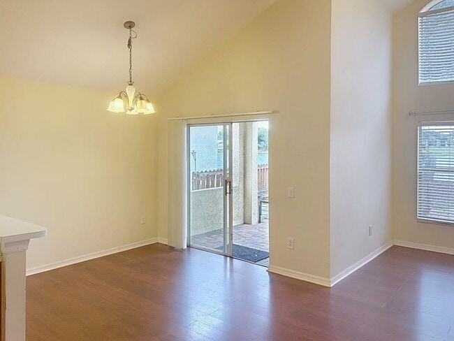 Photo - 12509 Lake Vista Dr House