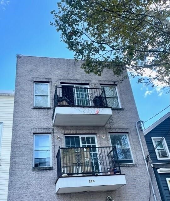 Primary Photo - 216 Delaware Ave