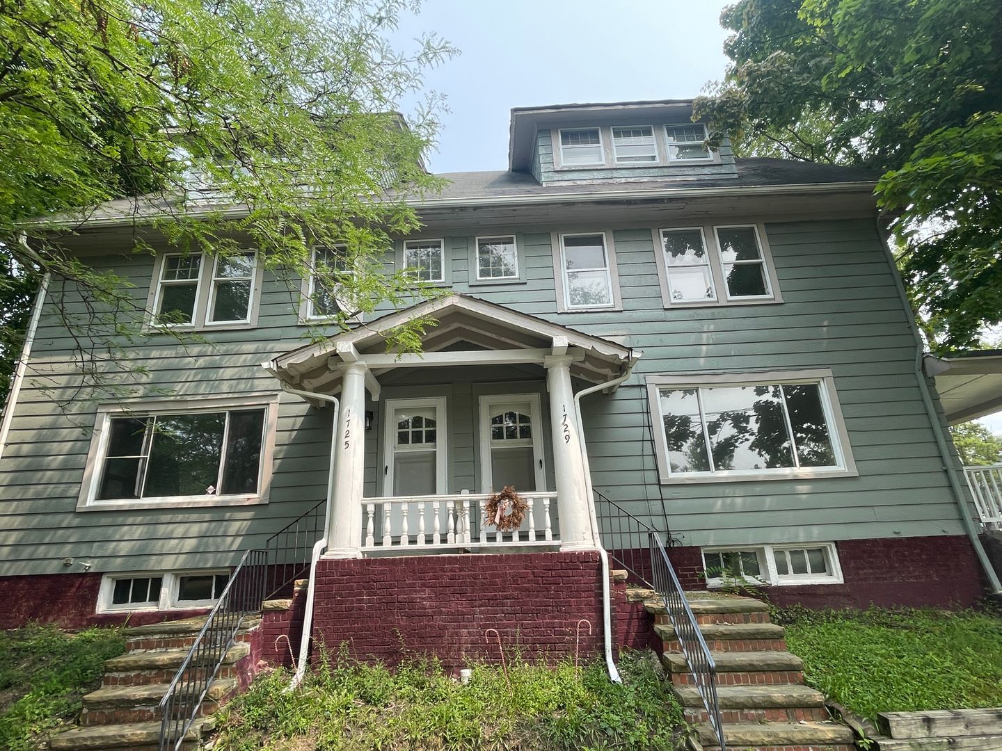 1725 Compton Rd Cleveland Heights, OH 44118 – photo 2