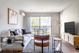 Building Photo - 800 High School Way