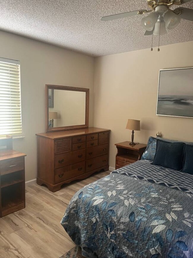 Building Photo - 1597 Lietz Ave