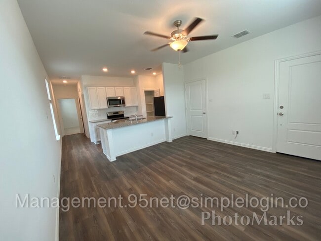 Building Photo - 1022 Rosewood St