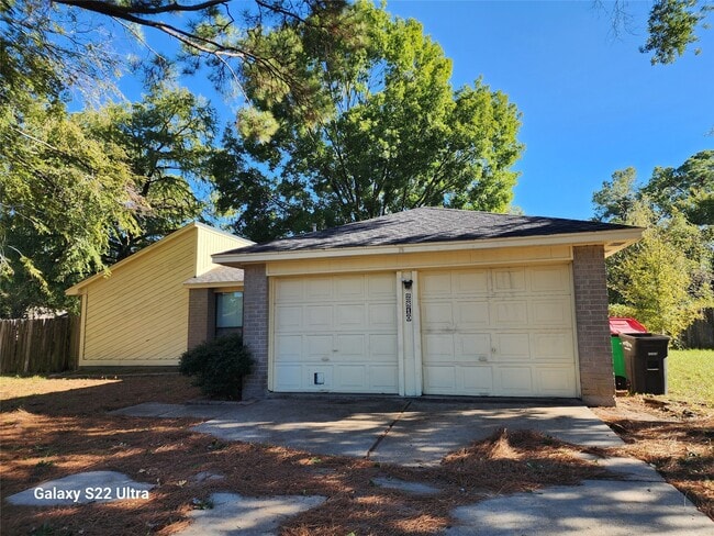 Foto del edificio - 2810 Goldspring Ln