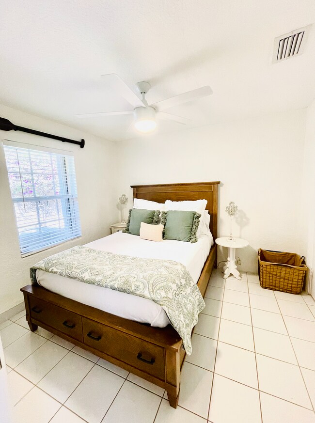 Foto del edificio - 1855 S Ocean Blvd