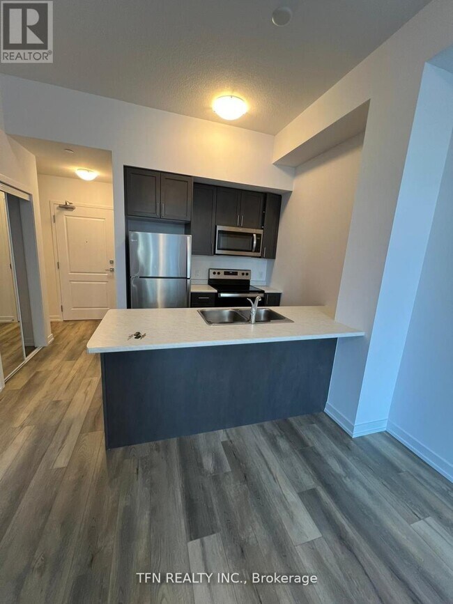 Photo du bâtiment - 470-470 Dundas St E