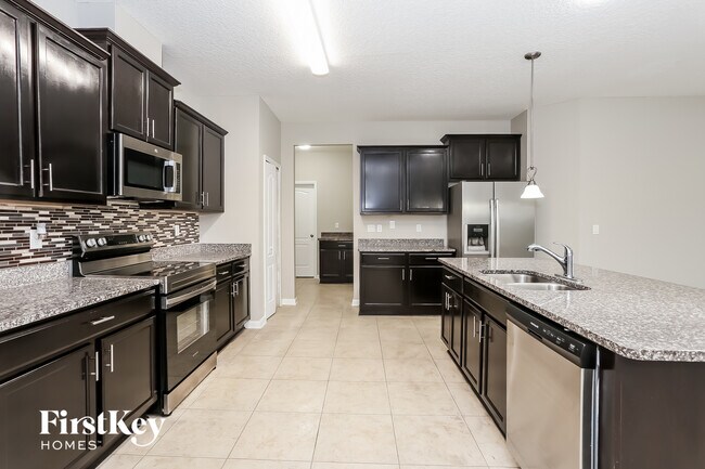 Foto del edificio - 16367 Magnolia Grove Way