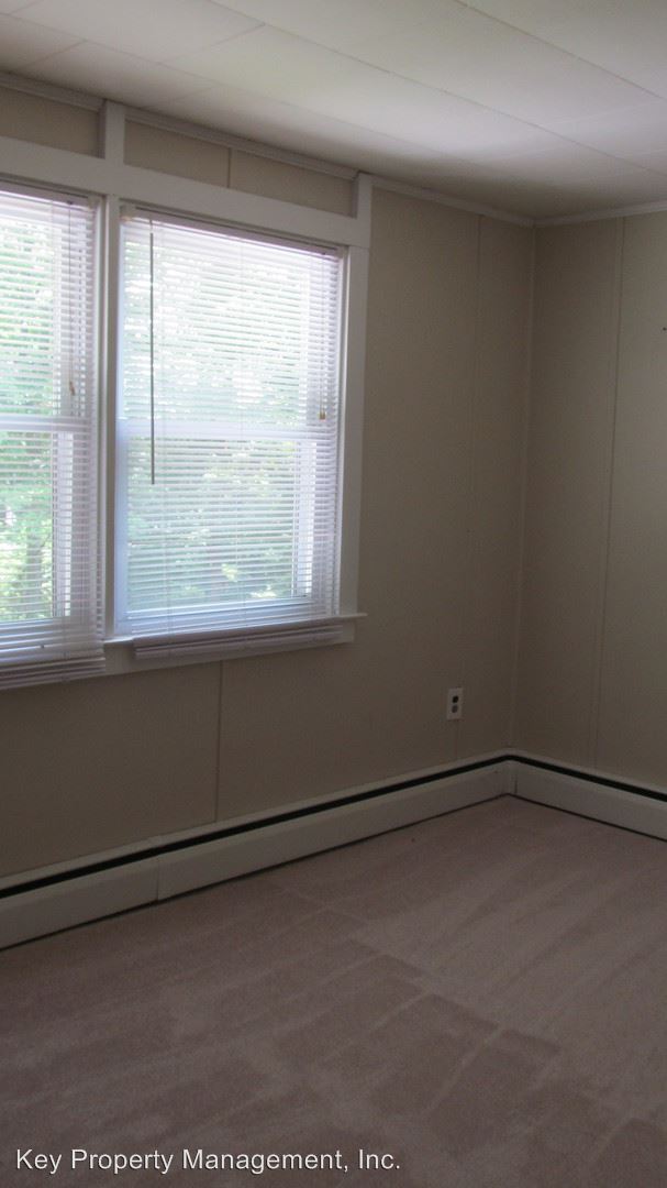 Building Photo - 221 Gralan Rd
