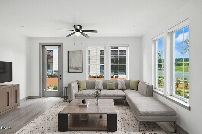 Foto del edificio - 1000 M.L.K. Jr Blvd