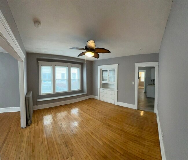 Foto del edificio - 42-44-44 Narragansett St