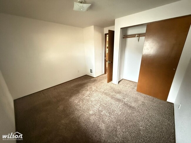 Building Photo - 409 S 49th Ave