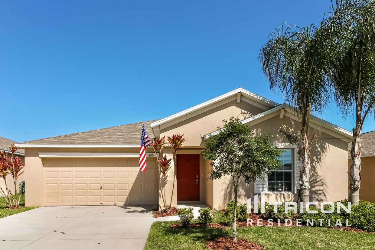 Foto principal - 206 Archcliffe Point Place Dover FL