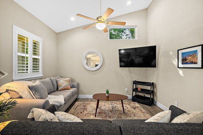 Foto del edificio - 104 Cedar St