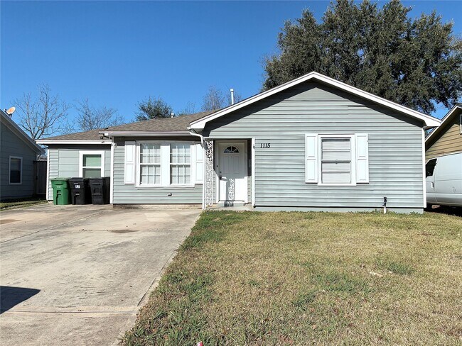 Building Photo - 1115 Shawnee St