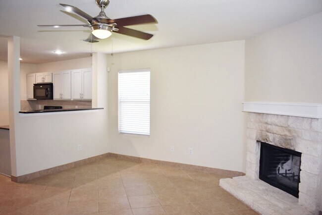 Building Photo - GREAT 3-2-2 in N. Ft Worth, desirable Kell...