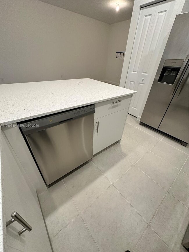 Foto del edificio - 2889 25rd