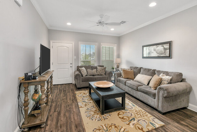 The Ihles Townhomes - Apartments In Lake Charles, La 