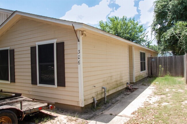 Foto del edificio - 306 Willowick St