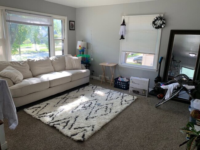 Foto del edificio - 4710 W Howard Ave - 4708 Lower