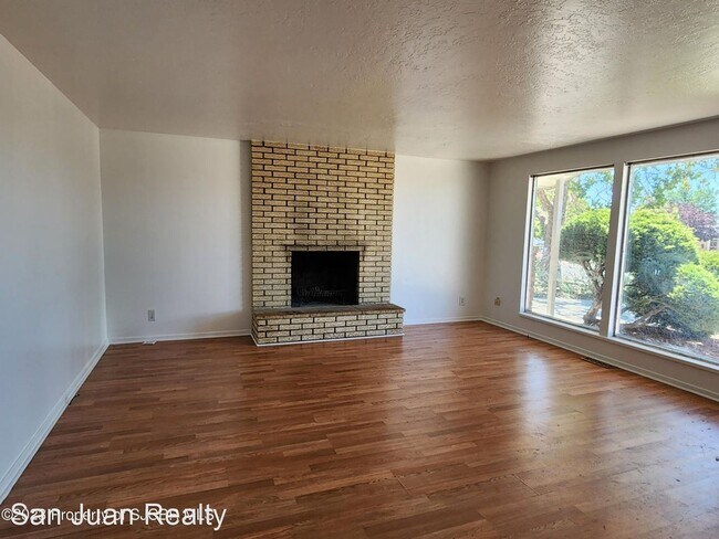 Foto del edificio - 4 br, 2 bath House - 702 Zuni Drive