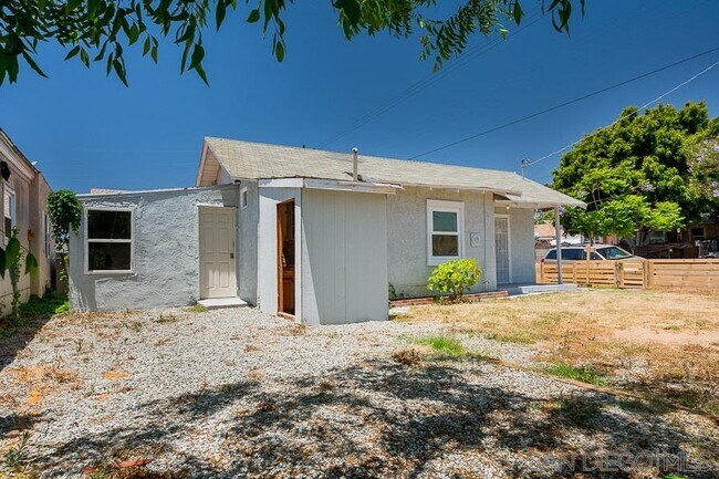 Building Photo - 2743 L St