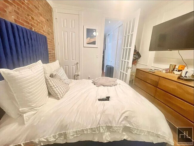 Foto del edificio - E 6TH ST.