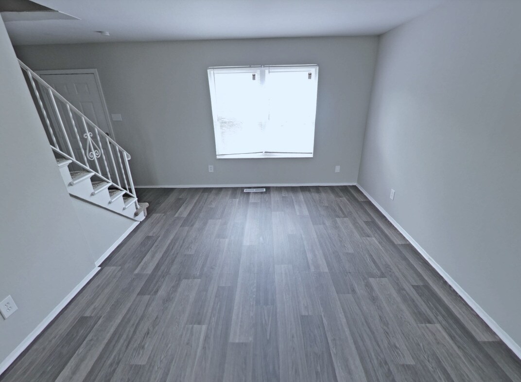 Foto principal - The Groves Apartments and Townhomes