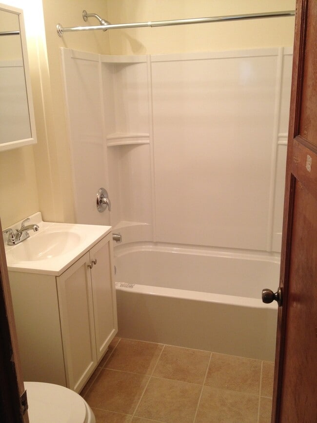 Foto del edificio - 3429 N Oakland Ave